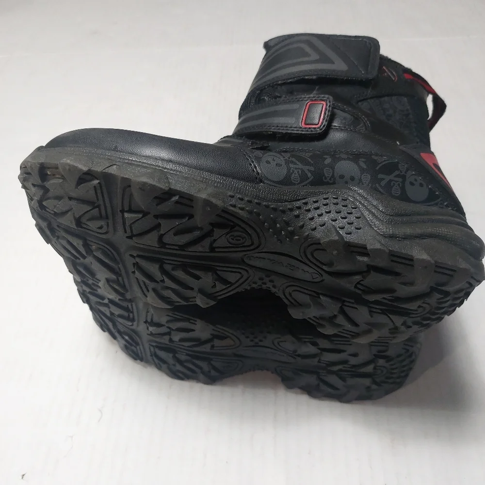 AIRWALK Black and Red Boots Size 6